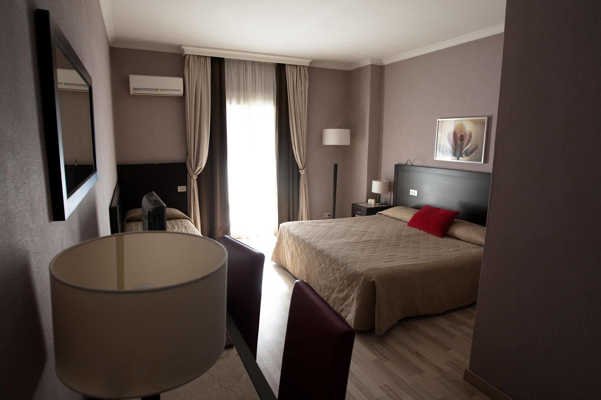 Hotel Gerber Рим Экстерьер фото